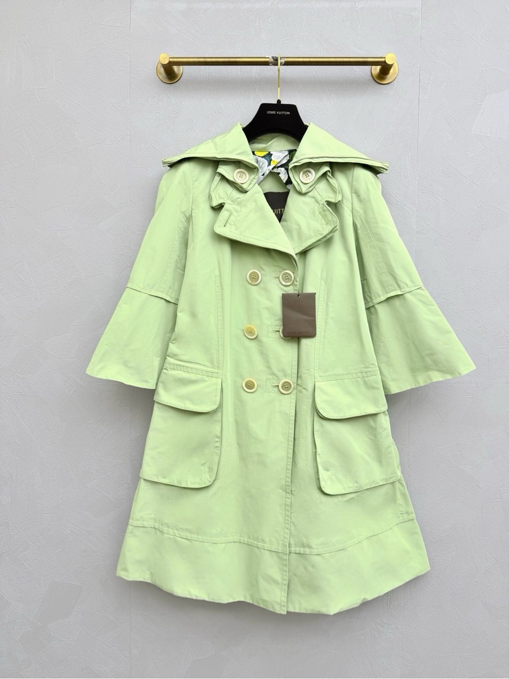 🚩steal Louis Vuitton Light Green Double-Breasted Trench Coat